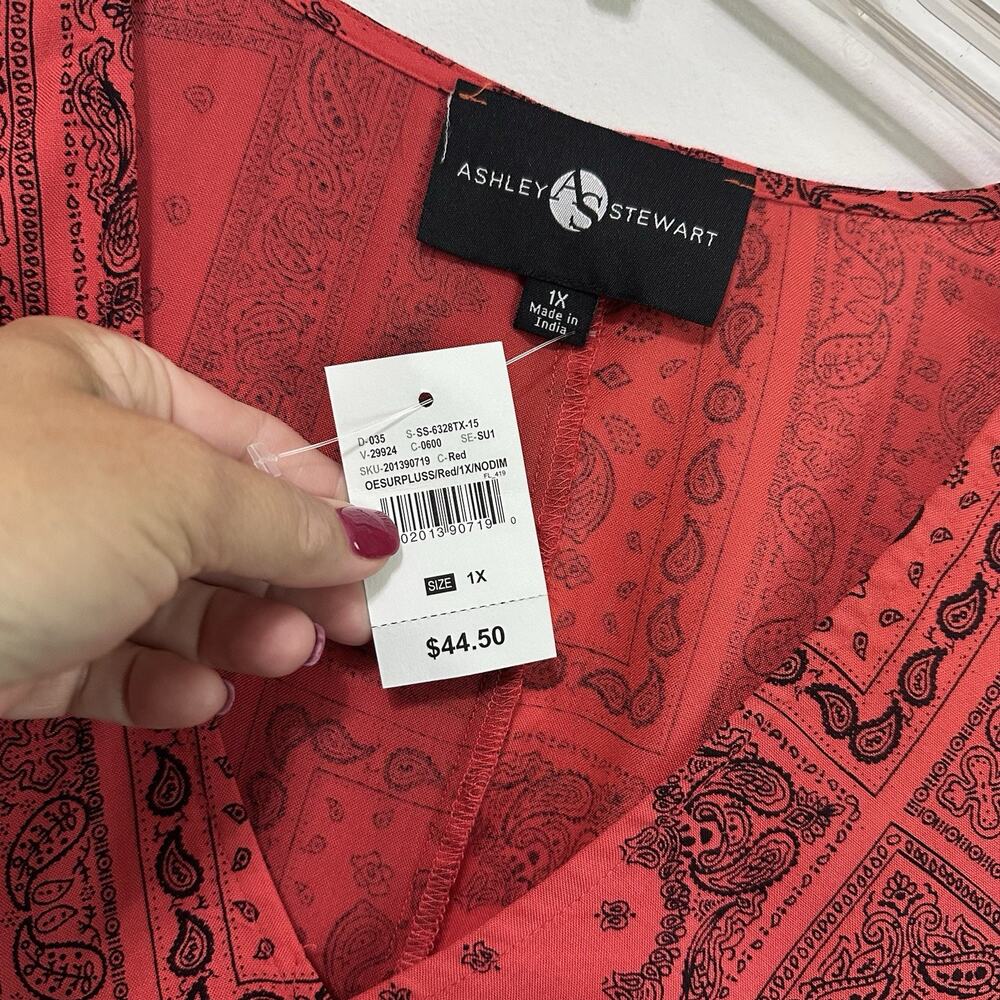 Ashley Stewart Top Plus 1X Popover V Neck Short Sleeve Red Bandana Shirt NEW - Picture 5 of 9